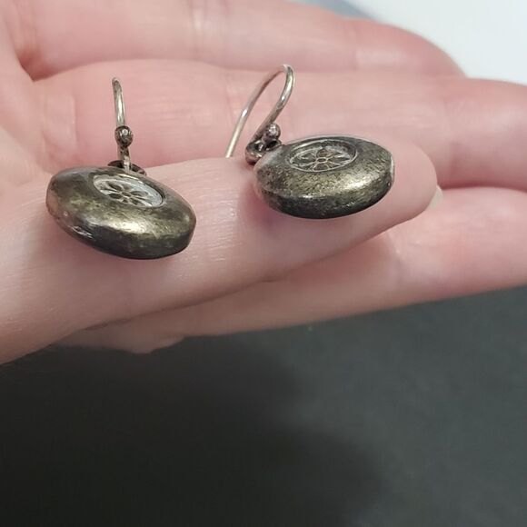 **Last Chance!! Final Sale** Vintage sterling silver round earrings - Picture 6 of 7